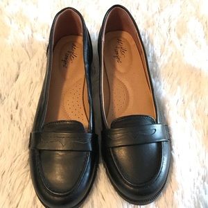 Worn once Pair of Loafers 👞 Sz 7 Black Exc cond